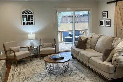 Image de Beautiful home in Crestline Park with Hot Tub!