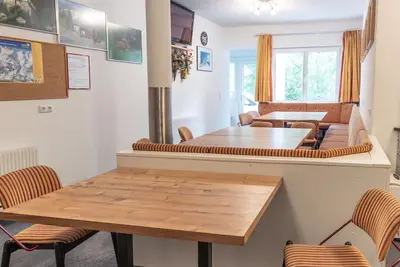 Image de Joli appartement pour 20 personnes avec Wifi et parking
