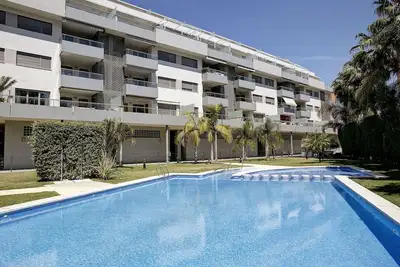 Image de Agréable appartement avec climatisation, Wifi, piscine, Tv, balcon et animaux admis