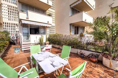 Joli appartement pour 4 personnes avec Wifi, climatisation, Tv, patio, vue panoramique et parking