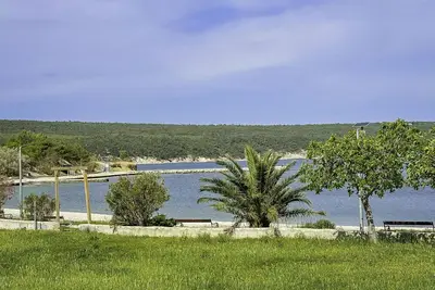 Image de Confortable appartement avec Wifi, climatisation, Tv, terrasse, animaux admis et parking