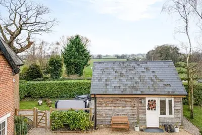 Image de Luxury country hideaway, hot tub, dog friendly.