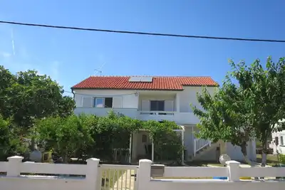Image de Joli appartement pour 4 personnes avec Wifi, climatisation, Tv, terrasse et animaux admis