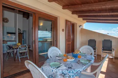 Image de Joli appartement pour 5 personnes avec climatisation, Wifi, Tv, terrasse et parking