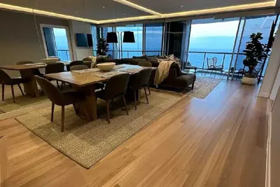 Image de Chevron Renaissance Towers - Surfers Paradise Gold Coast - 3 Bed 2. 5 Bathroom \n