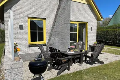 Image de 2 bedroom accommodation in Julianadorp aan Zee