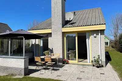 Image de 2 bedroom accommodation in Julianadorp aan Zee