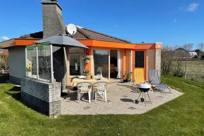 Image de 2 bedroom accommodation in Julianadorp aan Zee