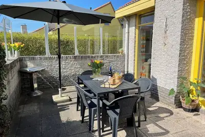 Image de 3 bedroom accommodation in Julianadorp aan Zee