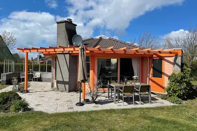 Image de 2 bedroom accommodation in Julianadorp aan Zee