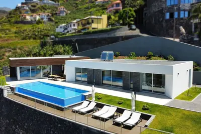 Image de Villa Blue Horizon by LovelyStay