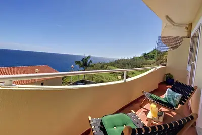 Image de Portinho's View by LovelyStay