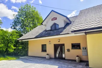 Confortable appartement pour 4 personnes avec Wifi, Tv, balcon et vue panoramique
