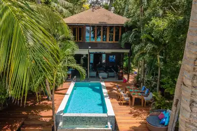Image de Private Tropical Beach Front Villa