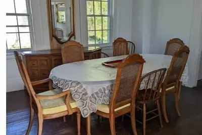 Image de Historic lake house-water views, fishing