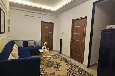 Image de Neewara Residency Apartment. This apartment has 2bhk with Kitchen and balcony
