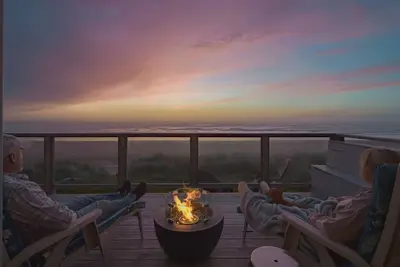 Image de Footsteps to Shore! HotTub, Views