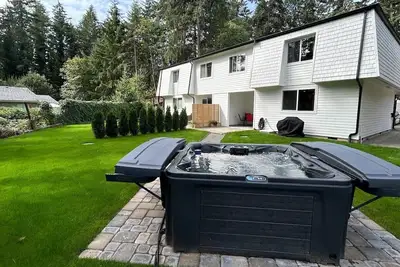Image de New! Hot Tub, 3 Br, Sleeps 6, Bbq, Office, Dogs Ok