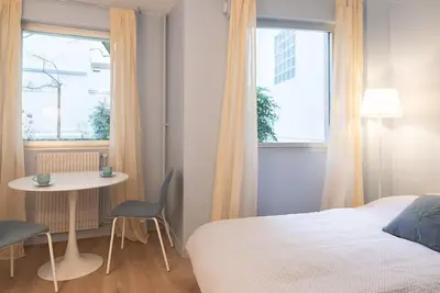 Image de Studio avec vue sur le jardin