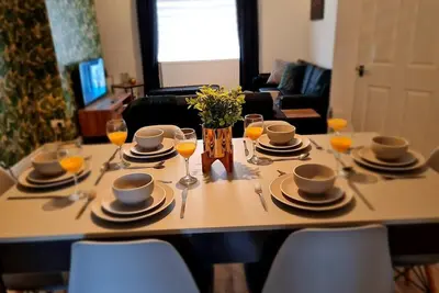 Image de SleepyStays 3 Bedroom Modern & Central Location