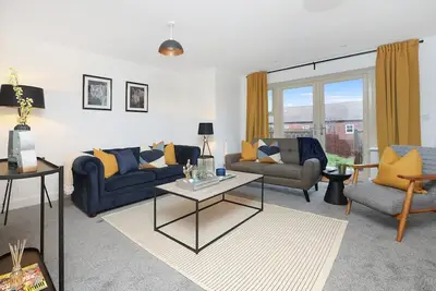 Image de Beautiful House in Nottingham w\/ Parking & Wi-Fi by PureStay Short Lets