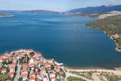 Image de Joli appartement pour 5 personnes avec climatisation, Wifi, Tv, terrasse et parking