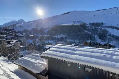 Image de 2ème étage, balcon, télévision, casier à ski, 23m², Les 2 Alpes