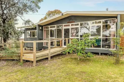 Image de The Beach Shack - Retro beach shack close to town and beach.