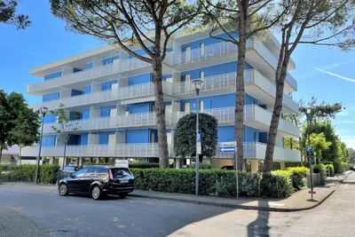 Image de Agréable appartement pour 6 personnes avec climatisation, Tv, terrasse, animaux admis et parking