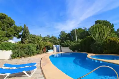 Image de Appartement dans une maison de vacances avec Wifi, piscine, climatisation, Tv, terrasse, parking