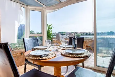 Image de Joli appartement pour 4 personnes avec Wifi, Tv, terrasse et parking