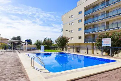 Image de Confortable appartement pour 4 personnes avec piscine, Tv, terrasse et parking