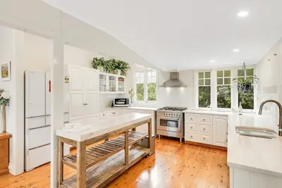 Image de Historic Charm & Elegance, Near Grammar!