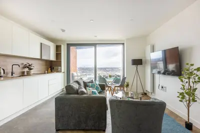 Image de High Floor Flat City and River View
