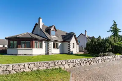 Image de Merveilleuse maison de vacances privée avec bain à remous, Wifi, Tv, patio, animaux admis, parking