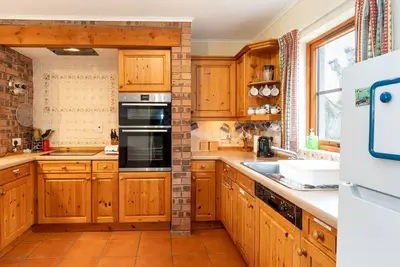 Image de Belle maison de vacances privée avec Wifi, Tv, patio, animaux admis et parking
