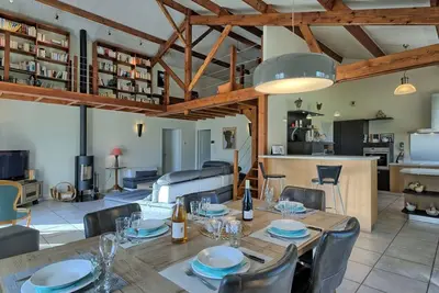 Image de Merveilleuse maison de vacances privée pour 6 personnes avec Wifi, Tv, terrasse et parking