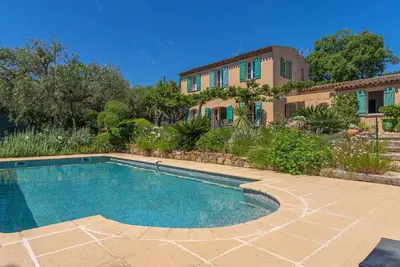 Image de Maison de vacances privée avec Wifi, climatisation, piscine privée, Tv, terrasse, parking
