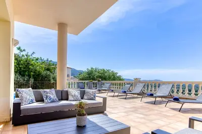 Image de Belle maison de vacances privée avec Wifi, climatisation, piscine privée, Tv, terrasse et parking