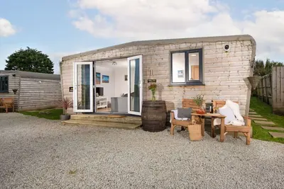 Image de Maison de vacances privée avec Wifi, bain à remous, Tv, animaux admis, vue panoramique, parking