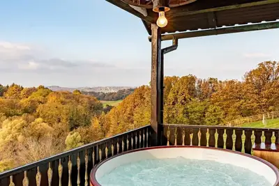 Image de San Vinogradara - One Bedroom Holiday Home with Hot Tube