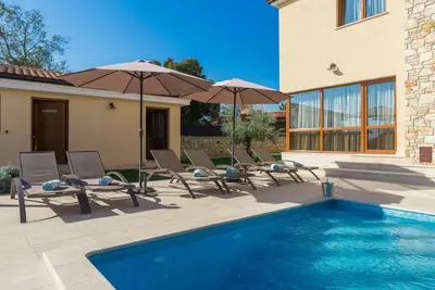 Image de Maison de vacances privée avec climatisation, piscine privée, Wifi, Tv, terrasse, vue panoramique