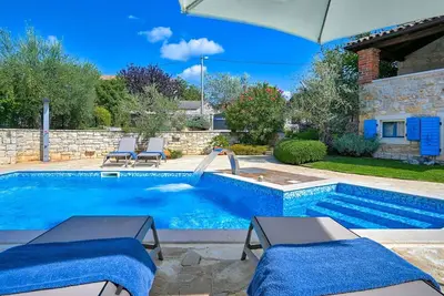 Image de Maison de vacances privée avec Wifi, climatisation, piscine privée, Tv, terrasse, parking