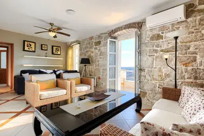 Image de Confortable appartement pour 6 personnes avec climatisation, Wifi, Tv, terrasse et animaux admis