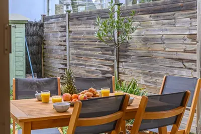 Image de Confortable appartement pour 4 personnes avec Wifi, Tv, patio et parking