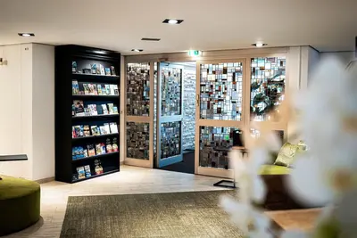 Image de Confortable appartement pour 37 personnes avec Wifi, piscine, bain à remous, terrasse et parking