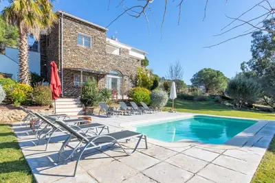 Image de Maison de vacances privée avec piscine privée, Wifi, Tv, terrasse, vue panoramique, parking
