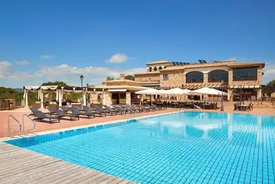 Image de Bel appartement pour 4 personnes avec piscine, Wifi, Tv, terrasse et parking