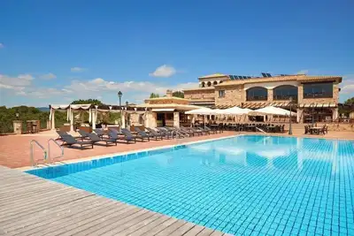 Image de Agréable appartement pour 4 personnes avec piscine, Wifi, Tv, terrasse et parking