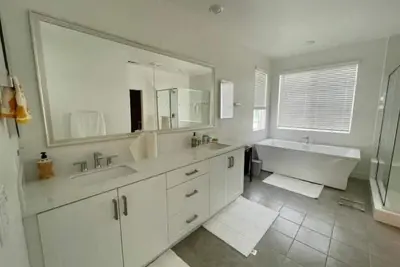 Image de Whole house 4 beds N 3 baths N 5 beds, 30 nights